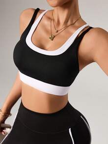 With My Calm Contrast Trim Scoop Neck Criss-Cross Back Sports Bra - Black and White - View 1