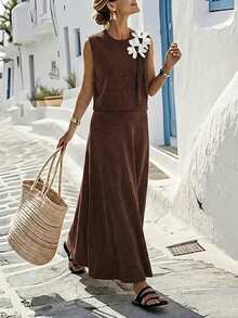 Franclia Autumn/Winter New Loose Versatile 3D Floral Crew Neck Sleeveless Knit Vest Paired With A-Line Knit Midi Skirt Women 2-Piece Set - Coffee Brown - View 1