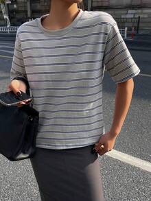 DAZY 女士休闲条纹圆领短袖T恤宽松印花T恤 - 灰色 - 查看 7