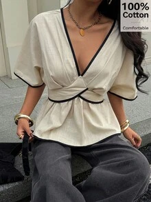 Siren Gaze Áo kiểu nữ cổ chữ V sâu, viền tương phản, ôm sát, có bèo nhún ở gấu áo, thích hợp mặc hàng ngày, đi biển, chất liệu cotton, tay áo cánh dơi. - Màu be - Xem 8