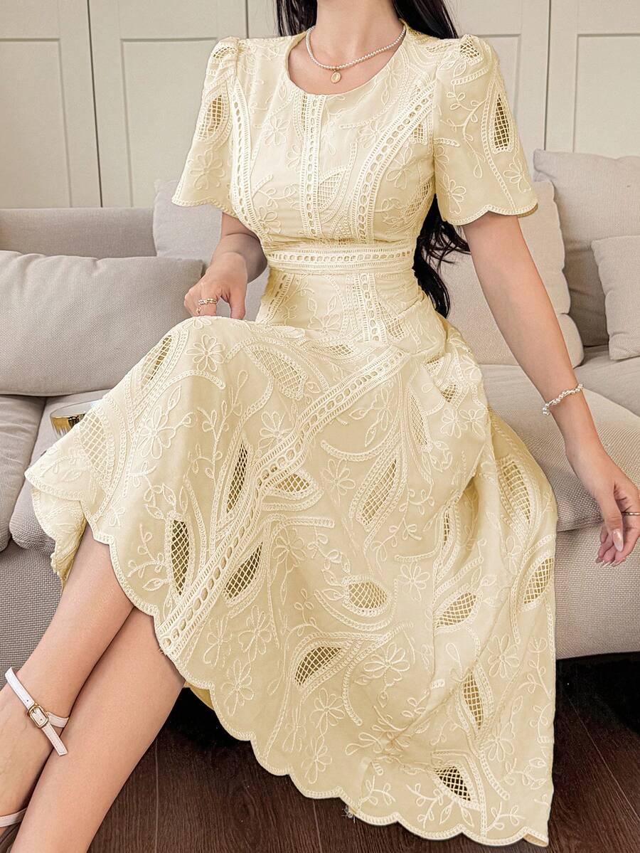 DAZY 女士优雅花卉蕾丝圆领花瓣袖中长连衣裙，夏季吊带裙 - 杏色 - 查看 1