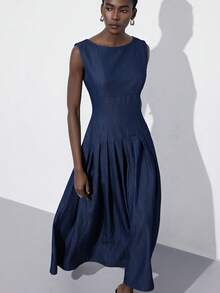 Aveloria Modichic 无袖复古牛仔风连衣裙，藏蓝色，百褶裙摆，收腰设计，低腰拼接，自然垂坠，高腰廓形，中长款，面料耐穿。适合时尚通勤、周末休闲、城市漫步、艺术聚会、校园生活、轻装旅行、野餐、下午茶等场合。 - 藍色 - 查看 1
