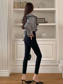 DAZY 少女春秋季法式优雅度假风印花荷叶边袖结饰领衬衫 - 黑色 - 查看 7