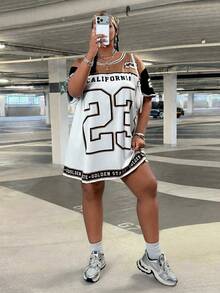 SHEIN CURVE+ Nuevo vestido camiseta de manga larga de cuello redondo, estilo deportivo casual de calle, corte holgado, estampado de logotipo digital 23 en parche marrón y blanco, adecuado para uso diario, citas, festivales de música - Multicolor - Ver 7