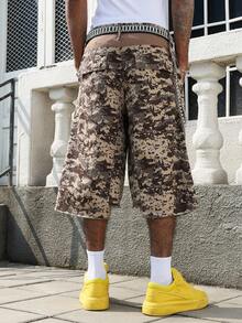 Manfinity EMRG Men's Casual Distressed Camo Print Denim Shorts, Street Fashion - Multicolor - View 2