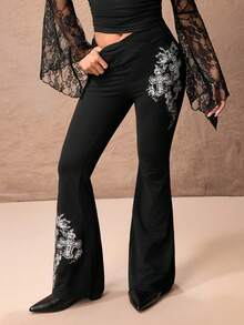 ROMWE PETITE V腰藤蔓交叉印花紧身喇叭裤 - 黑色 - 查看 1