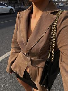 DAZY Áo khoác denim nữ cổ bẻ, thắt eo - màu nâu - Xem 1