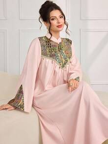 Al Najma New Arrival Modest Jacquard Arabic Style Dress For Women - Baby Pink - View 4