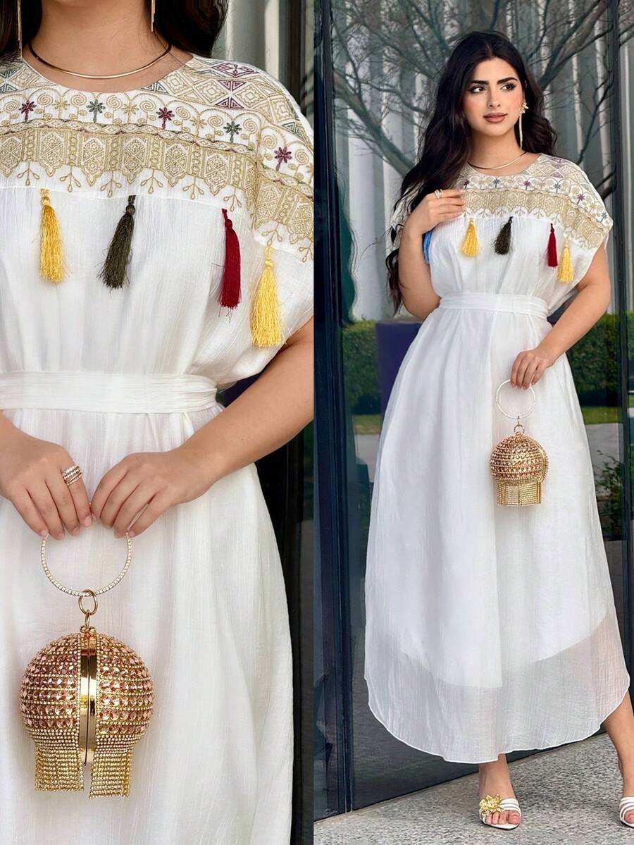Al Najma Abito casual da donna con scollo rotondo, motivo floreale ricamato, design con laccio in vita e nappine, stile arabo per feste