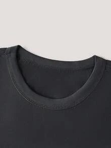 Driftmere Áo thun nam tay ngắn màu trơn, chất liệu co giãn thấp, đơn giản, nhẹ, dáng rộng, đa năng cho mùa hè, thoáng khí/thoải mái, phù hợp cho sinh hoạt hàng ngày, thể thao, du lịch và nhiều dịp khác. - Màu xám đen - Xem 3