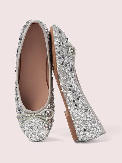 CUCCOO DOLLMOD Women's Silver Shiny Round Toe And Bow Decoration, Light Mouth Ballet Flat Shoes, Upper Sequins Material, Cute And Elegant Slip-On Shoes, Holiday Wear