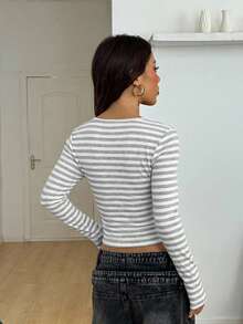 Coolane 女士夏季极简主义Y2K基础日常休闲辣妹风弹力舒适灰色抹胸方领长袖T恤 - 淺灰色 - 查看 2