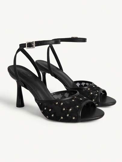 CUCCOO CHICEST Women Heeled Sandals