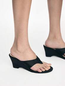 Mnmlis Women's Wedge Sandals - Black - View 10