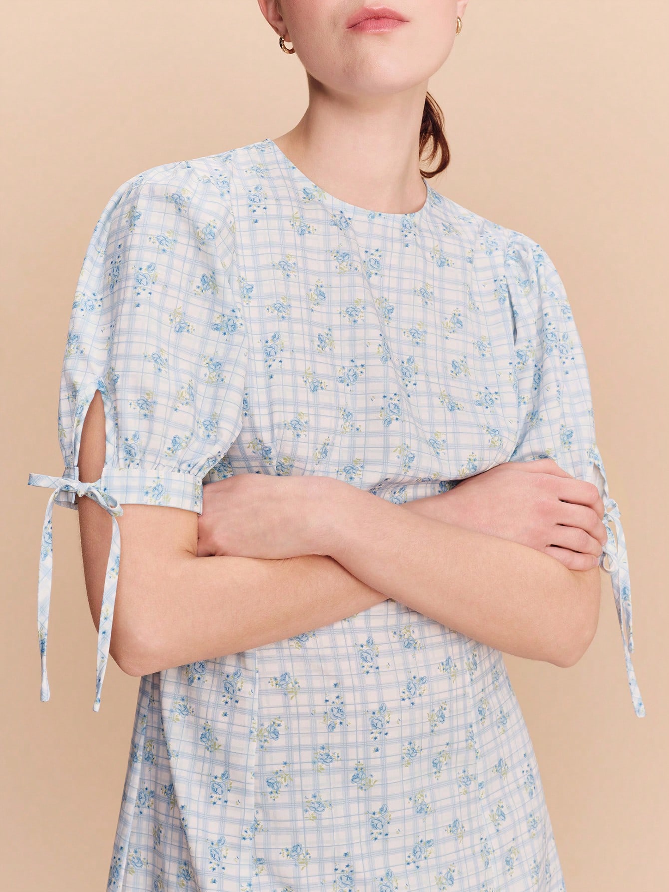 Short Dress With Blue Checkered Floral Print And Tied Sleeves Cute Style Spring Summer Vacation French Style Parisian Style Wedding Guest Dress