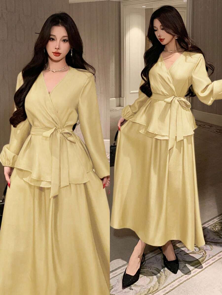 Bộ đồ 2 mảnh thanh lịch màu trơn dành cho nữ, gồm áo cổ chữ V có thắt lưng và chân váy chữ A, thích hợp cho mùa xuân/hè. - Vàng nhạt - Xem 1