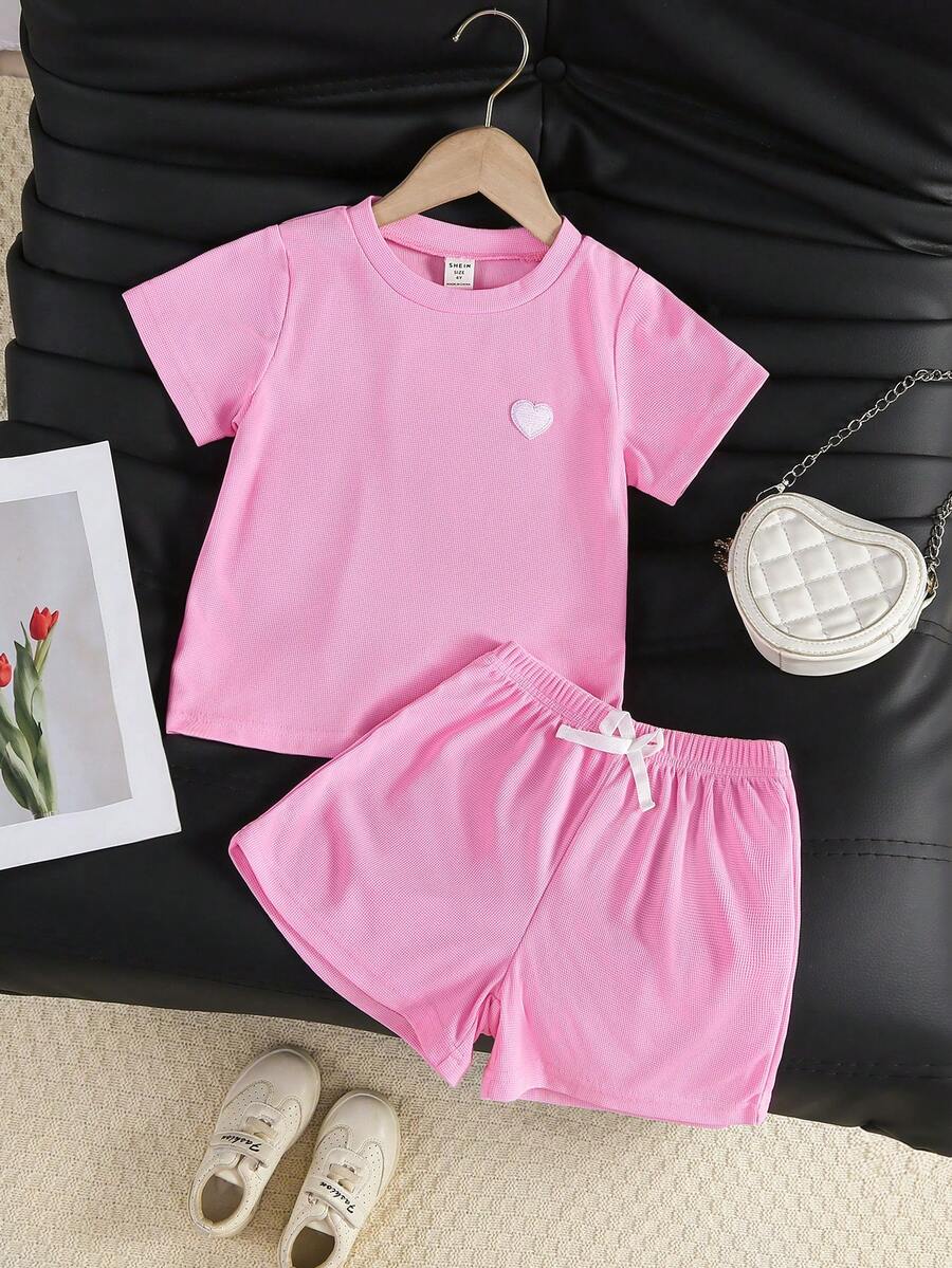 SHEIN Genkimix Kids 女童可爱爱心刺绣针织短袖T恤套装,时尚休闲运动装,适合日常、户外、度假穿着 - 玫紅色 - 查看 1