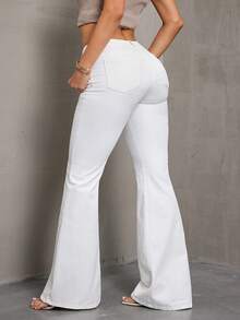 Breezaya 大码女式休闲百搭白色喇叭牛仔裤 - 白色 - 查看 2