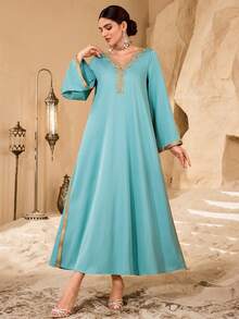 Al Najma Women's Elegant Minimalist Luxurious Floral Collar Gold Ribbon Splice Deep V-Neck Loose Arabian Dress - Teal Blue - View 3