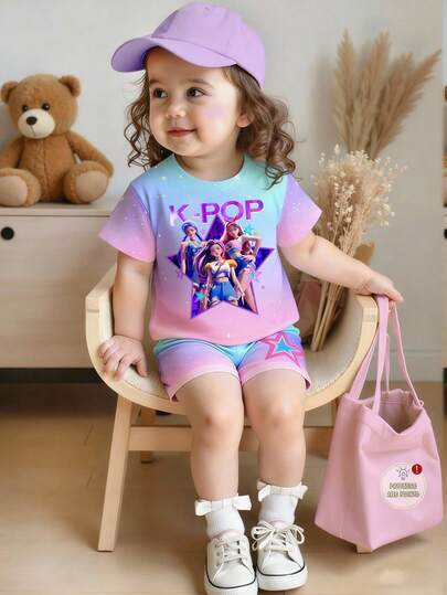 2件套女婴彩色星星字母印花上衣和扎染星星短裤套装，时尚夏季外出装扮