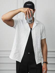 HUEFORM Áo sơ mi nam tay ngắn cài cúc, kiểu dáng thời trang thường ngày, chất liệu có họa tiết. - trắng - Xem 5