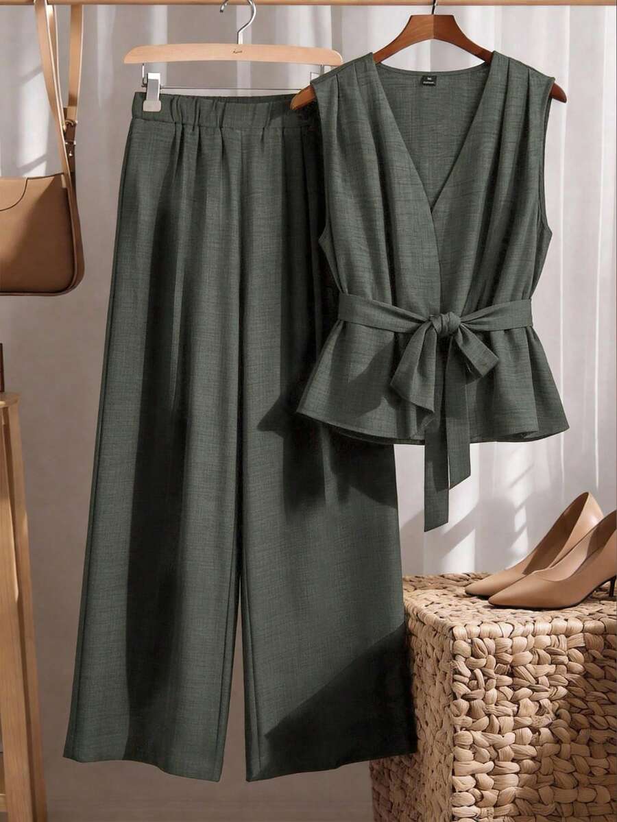 Franclia Damen Große Größen Set aus Crinkle-Stoff V-Ausschnitt Plissee Schulter Loose Taille Gürtel Schleife Ärmellos Grünes Hemd + Gummizug Taille Seitentaschen Gerade Bein Hose, elegant vintage französisch romantisch minimalistisch formell Büro Pendeln Business-Casual Strand Urlaub Straßen-Stil Nachmittags-Tee Boho Mittlerer Osten Frühling Sommer Neu - Armeegrün - Übersicht 1