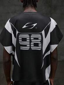 Manfinity RebelGame Camiseta de tirantes holgada casual para hombre, estampado digital, talla estándar, color negro, para verano - Negro - Ver 7