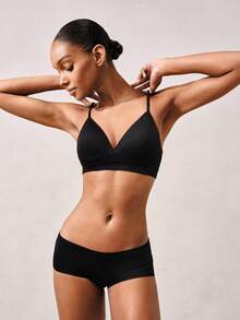 Veilyse Seamless Knit Wireless Padded Comfort Push Up Sports Bra - Black - View 6