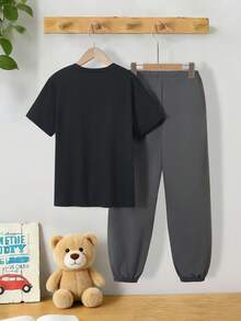 SHEIN Mirajuku 2pcs Boys' Print Black Short Sleeve T-Shirt And Beige Cargo Pants Casual Suit, Spring/Summer - Grey - View 2