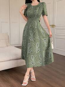 DAZY 女士优雅花卉蕾丝圆领花瓣袖中长连衣裙，夏季吊带裙 - 軍綠色 - 查看 3