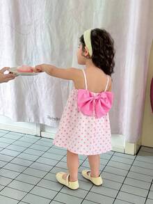 SHEIN LMoss Kids 女婴休闲可爱夏季粉色条纹蝴蝶结吊带连衣裙 - 粉色 - 查看 4