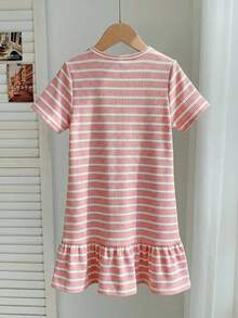 SHEIN 少女針織條紋愛心圖案圓領洋裝，女孩兩件式夏季套裝，女孩條紋套裝，女孩服飾，兒童粉色條紋洋裝兩件套裝 - 黑與白 - 查看 7