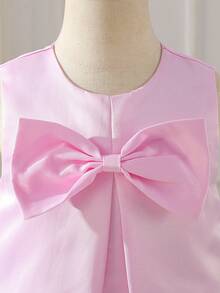 SHEIN Glamorique Kids 女童花童伴娘礼服，婚礼，花童，优雅，3D玫瑰，蕾丝连衣裙，女婴夏季连衣裙，生日照服装，生日派对，春季，夏季，舞会礼服，优雅派对礼服，女童生日礼服，儿童缎面连衣裙，儿童小新娘礼服，儿童礼服衬裙，女童公主裙，花边连衣裙，粉色蝴蝶结连衣裙，女童连衣裙，儿童连衣裙，迷人儿童连衣裙，蝴蝶结细节连衣裙，儿童生日礼服，粉色儿童连衣裙 - 粉色 - 查看 4