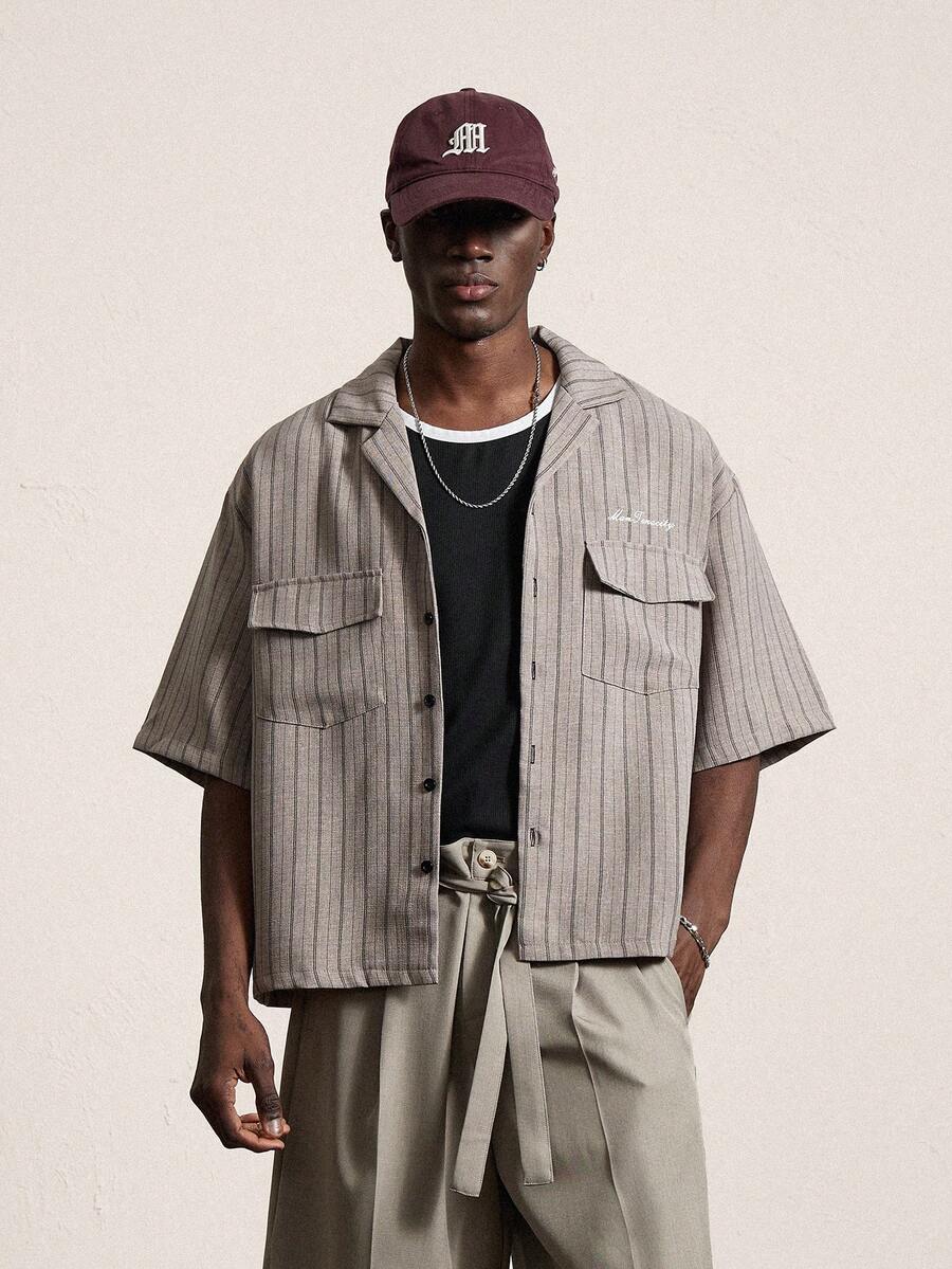 STYNVO Men's Striped Print Front Button Pocket Casual Short Sleeve Shirt - Grey - View 1