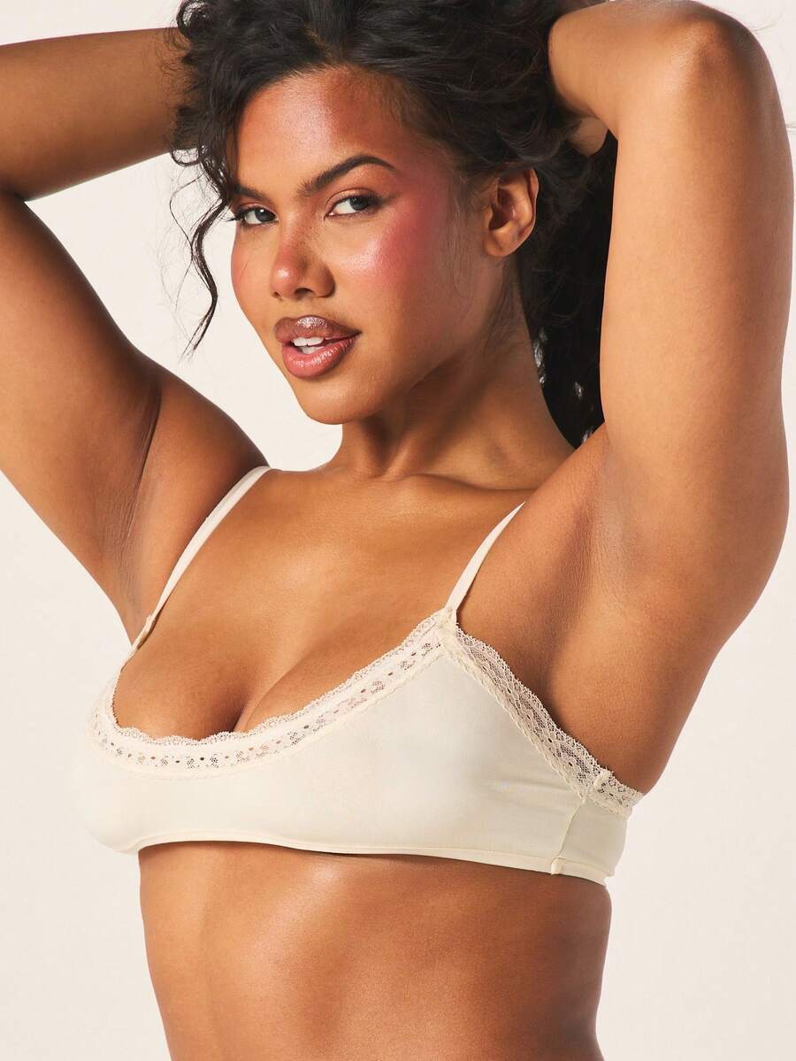 MISSGUIDED Women's Lace Trim Bustier Crop Top With Adjustable Straps Feminine Bralette Style Intimate Lingerie - Champagne - View 1