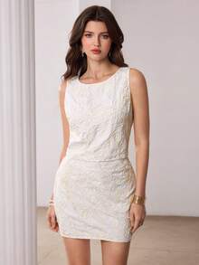 Mulvari Women's Embroidered Fitted 2 Pieces Set - White - View 4