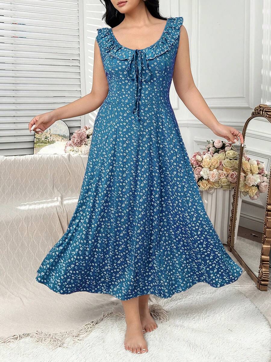 Dazy Plus Piyama Panjang Bodycon Elastis Ukuran Plus Motif Bunga Kecil Modis dengan Kerah Berumbai dan Tali Ikat di Depan untuk Musim Panas - Biru - View 1