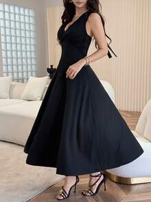 Feyla Women's Solid Color Lace Patchwork Backless Halter Dress - Black - View 3