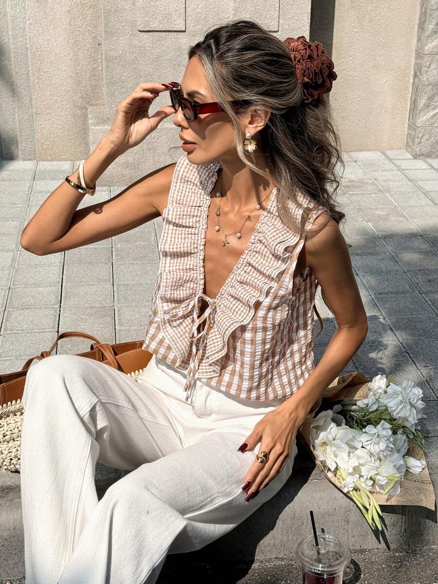 Pariaura 女士新款V领前系带无袖修身露脐上衣，适合度假旅行 - 杏色 - 查看 1