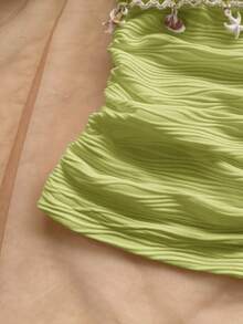 Soleia 女士度假风露背吊带背心，饰有海星贝壳图案荷叶边V领金属扣，白色针织纹理修身吊带背心，性感修身时尚上衣，适合派对、约会、邮轮旅行、海滩度假、音乐节、波西米亚风度假等场合，四季皆宜。 - 綠色 - 查看 6