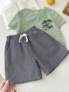 SHEIN LMoss Kids 两件套男童休闲学院风度假套装 - 圆领短袖T恤，棕榈树印花，松紧腰条纹短裤，带口袋，适合生日派对、聚会、演出、婚礼、洗礼、返校、日常穿着、学校、旅行、运动、春夏季节等场合。 - 薄荷綠 - 查看 5