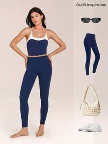 GLOWMODE FeatherFit™ Camiseta deportiva de ajuste ceñido con contrastes de color, tirantes cruzados, escote bajo, copas extraíbles, corta, para yoga, pilates, uso diario y casual en otoño e invierno - Dark Blue - Ver 7