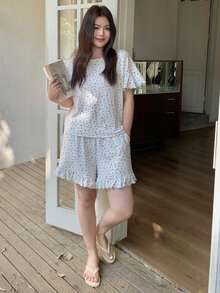 Dazy Plus 2pcs Ditsy Floral Elegant Ruffle Trim Shorts Pajama Set, Plus Size Women Spring/Summer Sleepwear - White - View 7