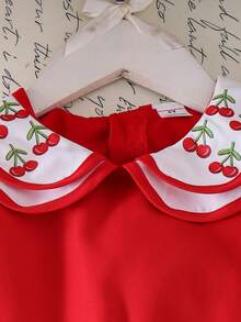 少女红色双层彼得潘领无袖束腰蝴蝶结樱桃印花连衣裙，时尚夏季海滩度假风 - 紅色 - 查看 8