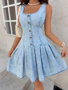 Sunnyshic Fashionable Sleeveless Light Wash Denim Pleated Dress - Light Wash - View 5