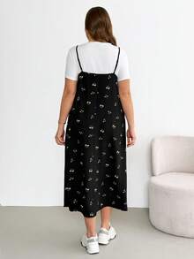 Plus-Size Women's Smart Casual Everyday Summer Two Pieces Set: White Short-Sleeved Top & Black Floral Print Suspender Midi Dress With Slit,Vacation - Black and White - View 2