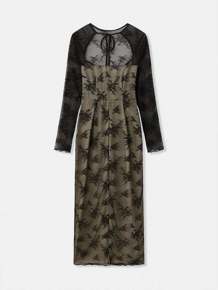 Langärmliges, figurbetontes Maxikleid aus Spitze im Vintage-Stil mit Ausschnittdetail für Abendpartys im Herbst und Winter