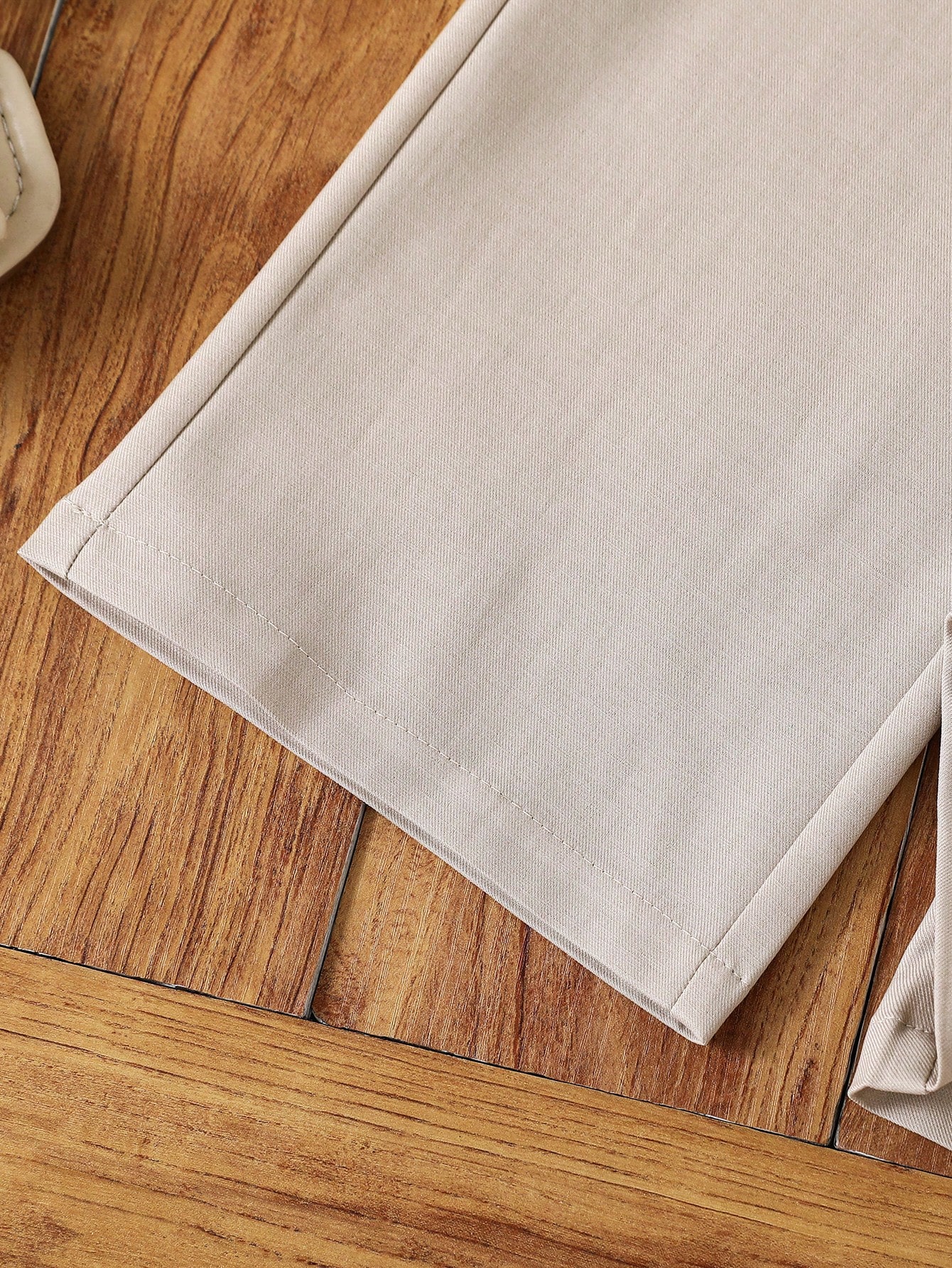 مجموعة فتاة صغيرة: ملابس علوية مزينة بفيونكة ذات ل...