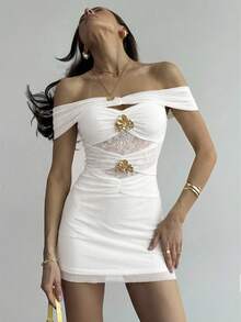 Aloruh Đầm dạ hội trắng trễ vai lãng mạn nhiều lớp với khóa kim loại rỗng trang trí ruy băng dành cho nữ - trắng - Xem 5