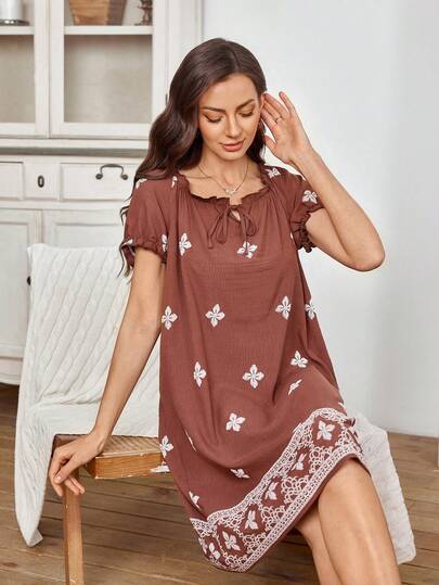 Serenescape Camisón holgado con mangas de pétalos y estampado geométrico vintage para mujer